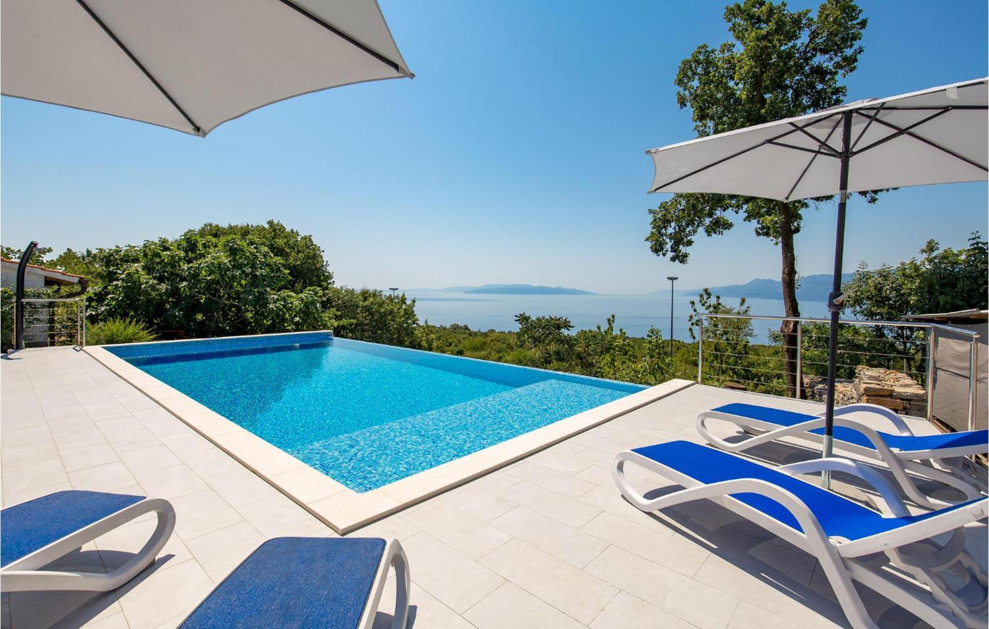 Lovely Apartment In Rijeka With Wifi 외부 사진